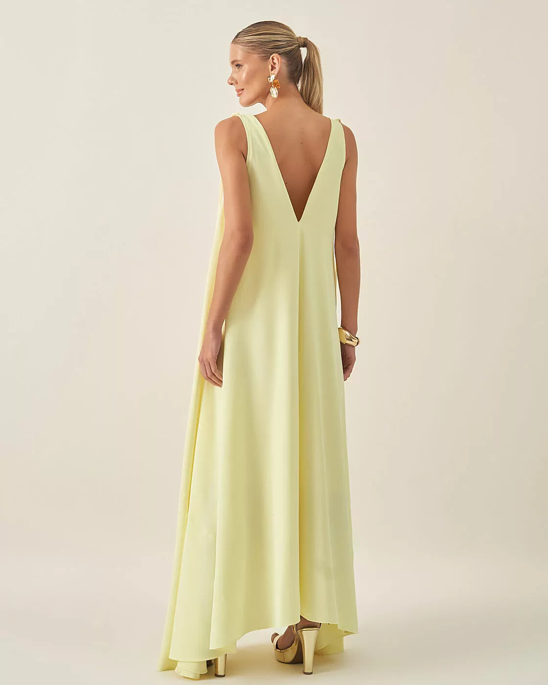 Robe verte satinée