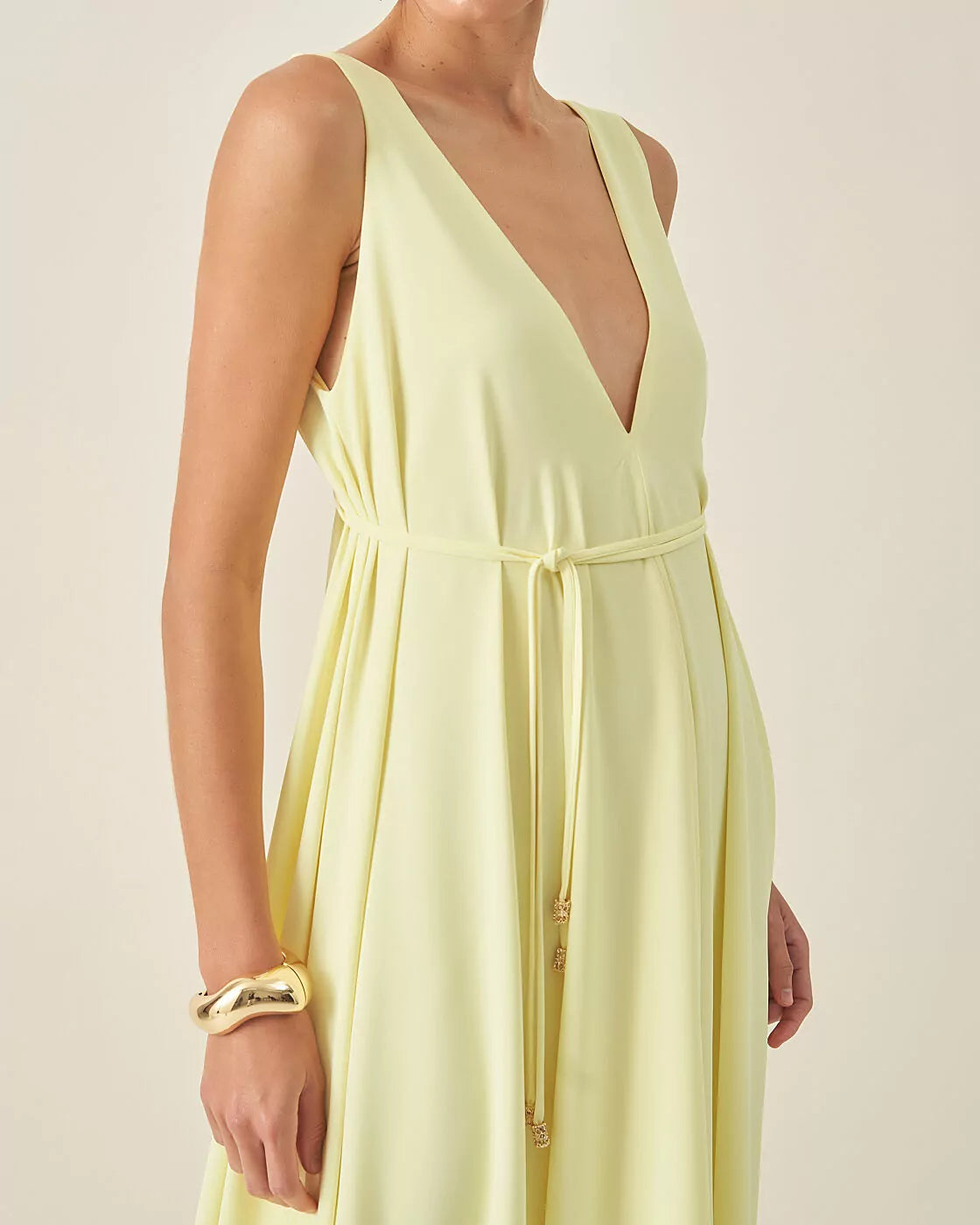 Robe verte satinée
