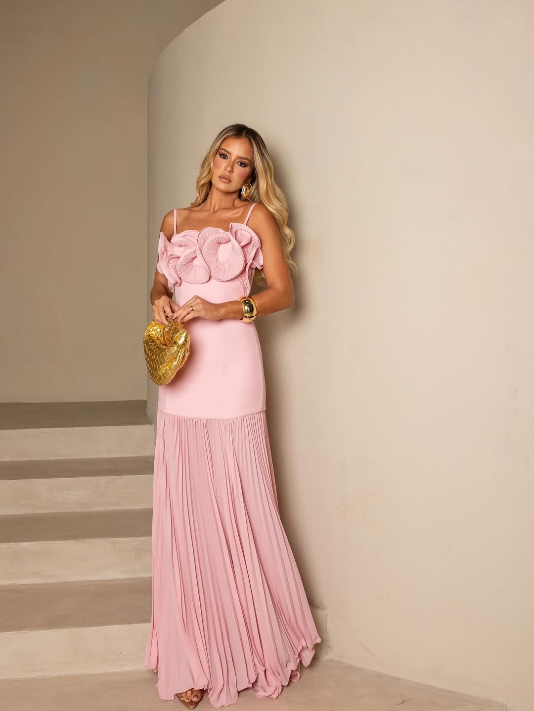 Robe dorée lumineuse